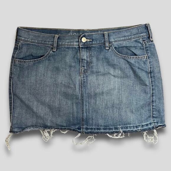 OLD NAVY Y2K RETRO BOHO DENIM SHORT MINI SKIRT FRAY RAW HEM BLUE DENIM JEAN 12 - Picture 1 of 8